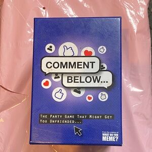 Comment Below Party Game - Blue